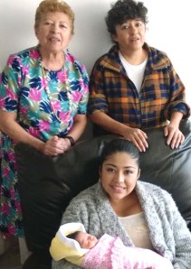 Margarita, Yadira, Zafiro y Sara Suárez Castro.