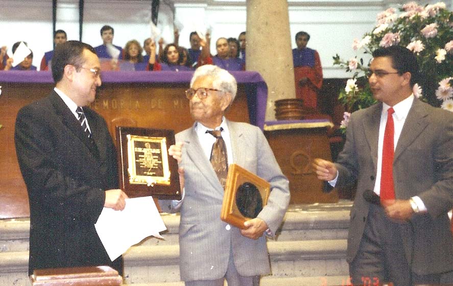 Director del Coro "Epigmenio Velasco", del Templo La Santísima Trinidad, Gante 5, D. F.