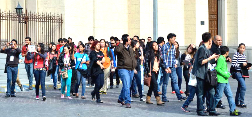 Paseo turístico de congresistas por la Ciudad de Monterrey, N. L.