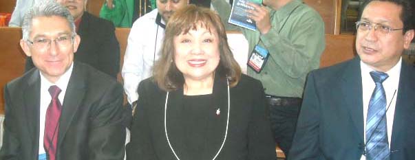 Obispos Raúl García de Ochoa, Minerva Carcaño y Andrés Hernández Miranda. 