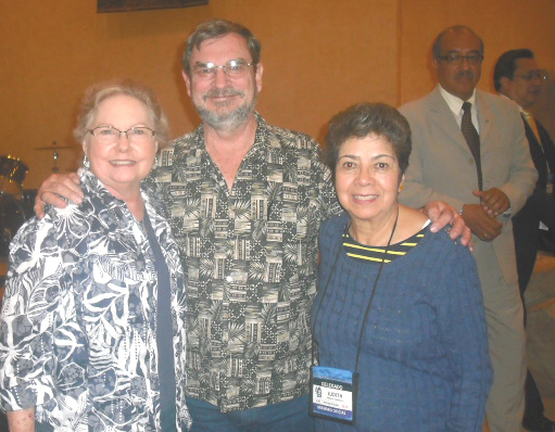 Hermanos Henderson, con Judith A. de Ruiz