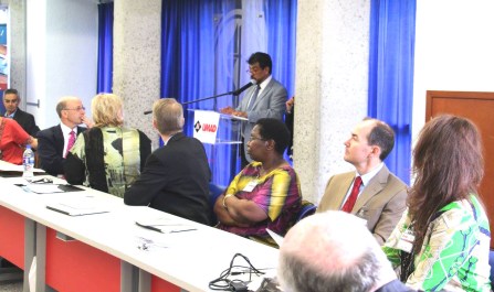 Mtro. Job César Romero Reyes, Rector, dando la bienvenida a la UMAD